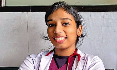 Dr Vandana Das