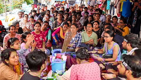 Protesting doctors at Swasthya Bhawan