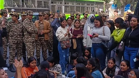 DU: Jesus & Mary College students protest against discrepancies in semester exam marksheets