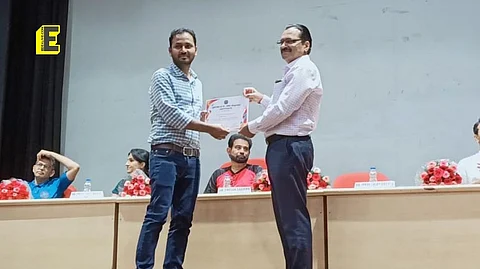 Dr Adil Amin