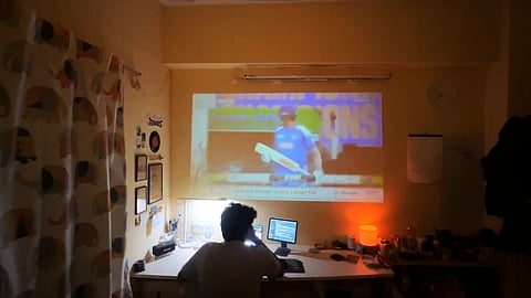 Cricket fever at IIT Bombay! A student turns his hostel room into a mini-theatre to enjoy the Champions Trophy final on a projector