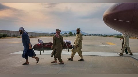 Afghanistan: Earthquake leaves 800 dead, villages destroyed