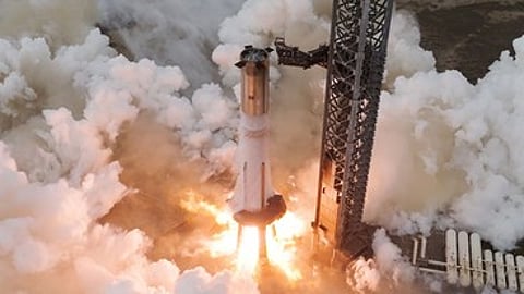 SpaceX targets 11th test flight of Starship for October 13