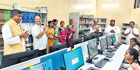 Udupi Shree Admar Mutt Education Council honorary secretary Dr A P Bhat speaking after inaugurating a virtual lab