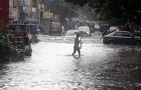 Waterlogged Bazaar Road at Saidapet due to rain in Chennai