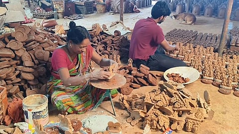 Thoothukudi market sees festive surge as Karthigai Deepam drives demand for farm produce