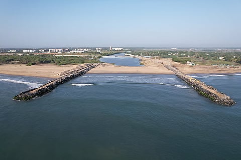 Work on the construction of river training walls and infrastructural improvement of the fish landing centre at Chandirapadi village in Tharangambadi taluk of Mayiladuthura.