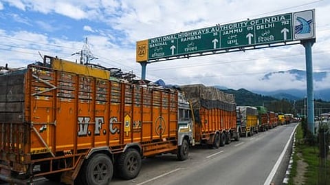 NHAI asks DoT, TRAI to boost mobile connectivity on 424 National Highway locations