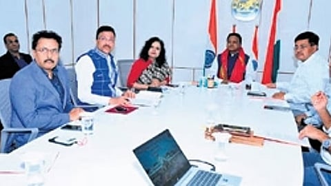 CM Mohan Charan Majhi chairing a meeting on Ratna Bhandar inventory in Lok Seva Bhawan.