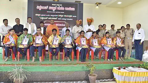 Vijayapura’s Excellent PU tops district in JEE Main results