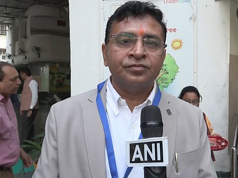 Gujarat Board exams 2026 begin; Students welcomed with flowers, chocolates in Vadodara