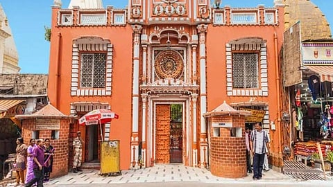 Hindus, Muslims come together for Ram Navami in Srinagar after decades