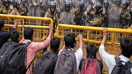 NSUI Protests against RSS-Linked Programme in Rajasthan University; Police Barricade Campus Gates