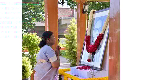President Droupadi Murmu pay tribute to Babasaheb Ambedkar on his 135th birth anniversary