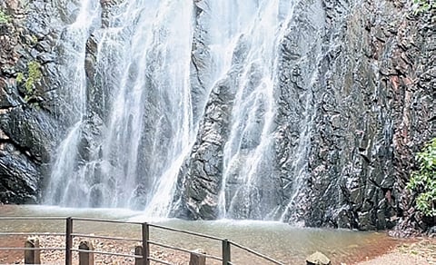 Pradhanpat waterfall in Deogarh