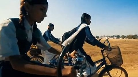 Bank of India distributes 500 bicycles to girl students in Wanaparthy under CSR initiative