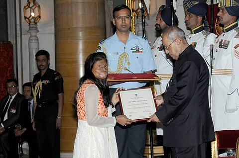 Rupa receiving the Nari Shakti Award from the President Pranab Mukherjee on the International Women's Day