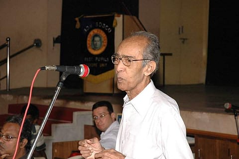 A Selvadoray speaking at the DB alumni meet | Pic: Facebook