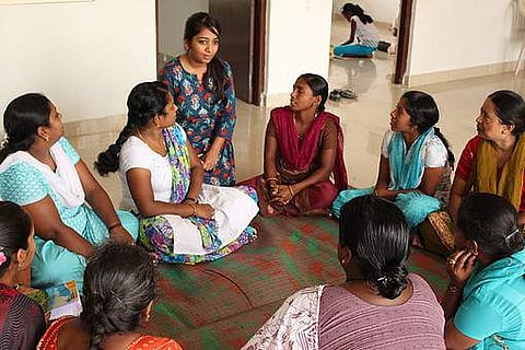 Small_group