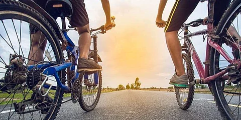 In spite of being attacked by villagers over a misunderstanding, a 44-year-old Russian cyclist, Oleg Vershinin has love for India and the people