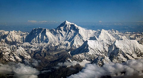 Referring to 'Clean Ganga Campaign', PM lauded the BSF contingent for removing the trash in the Everest
