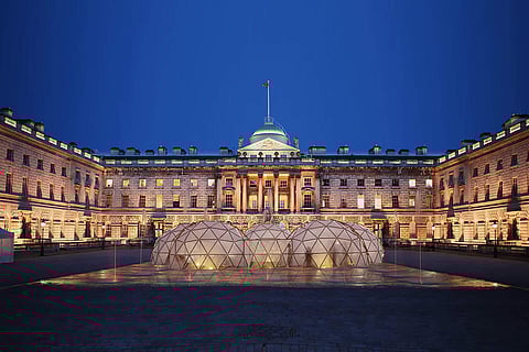 The installations were placed like a ring in the centre of Somerset House's courtyard, and the visitors had to pass through the climatically controlled pods to compare the quality of air