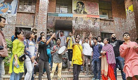 Students protesting at JNU (Pic: Twitter)