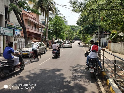 Loafer's Lane opposite Mount Carmel College is one the best hangout place for any college student