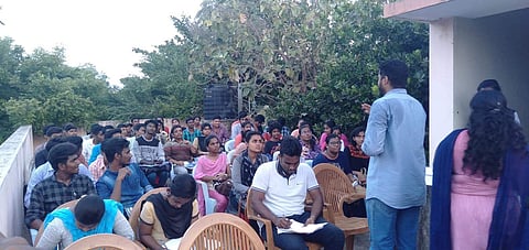 The classes are held in the SFI office