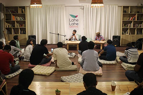 Sourav Roy and Amit Roy at Lahe Lahe interacting with people