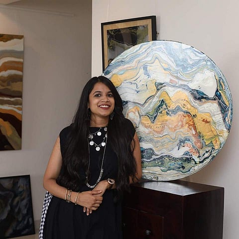 Abhigna Kedia with her piece of resin art at the studio (Pic: Abhigna Kedia)