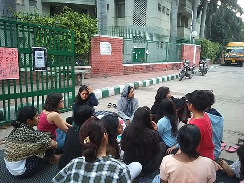 Delhi University Women protesting (Pic: Sourced)