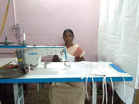 Sobhana is also General Secretary of the trade organisation Vyapari Vyavasayi Ekopana Samithi and a member of the Accident Care and Transport Service (ACT)