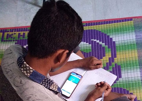 Studying with the help of OAKS | (Pic: Sunitha Infovision)