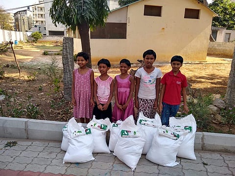Girls with sanitary napkins | (Pic: Rutuchakra)