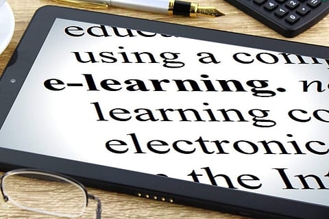 Let's learn online | (Pic: Internet)