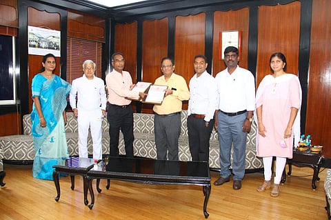 At the MoU signing | (Pic: SRM-AP)
