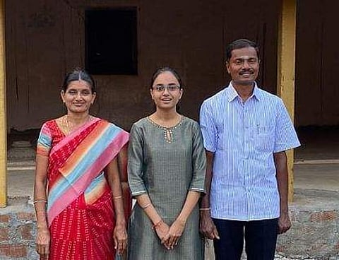 Swega Swaminathan with her parents (Pic: DNS)