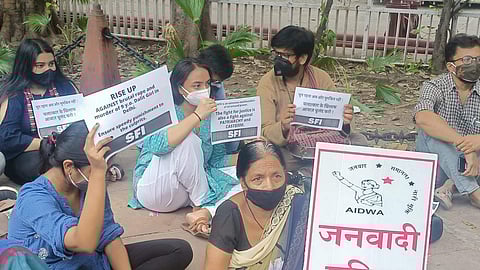 Students and activist groups protesting at Janta Mantar| Pic: SFI, Twitter