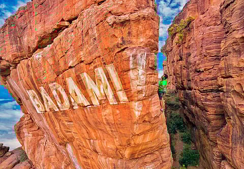 Ganesha Waddar climbing rocks in Badami (pictures: Climbing Badami)