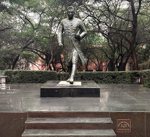 Image of Nehru statue at the varsity for the purpose of representation | Pic: Twitter