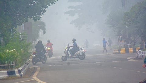 The severe cold wave has caused schools to stay shut in many parts of North India | Representational Image | (Pic: Express)