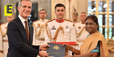 U.S. Ambassador to India Eric Garcetti with President Draupadi Murmu | Pic: US Embassy and Consulates in India