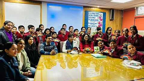 Students of DAV Faribad with Principal Anita Gautam | (Pic: Blue Nudge)