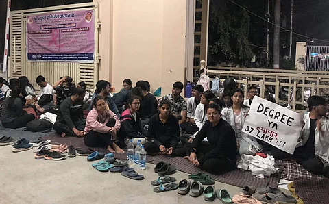 Glimpse from the protest | (Pic: Twitter handle @nikhilgurjar01)