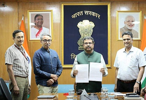 Pic: @EduMinOfIndia
