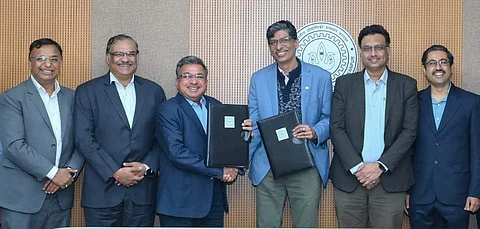 MoU signed | (Pic: IIT Kanpur)