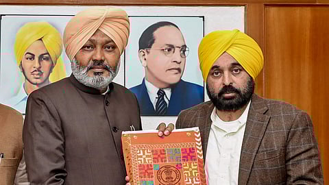 Punjab Chief Minister Bhagwant Mann with Finance Minister Harpal Cheema | (Credit: PTI)