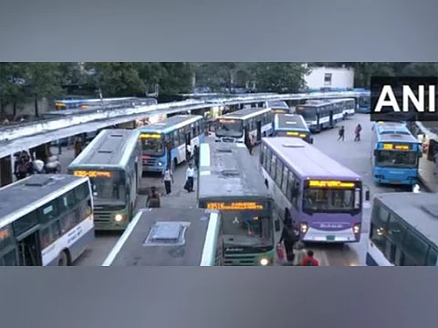 SC/ST hostel students in Halageri claim a woman conductor is restricting their access to bus services under the Shakti scheme