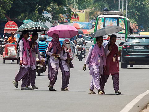 Avoid stepping out during heatwave, warns health experts